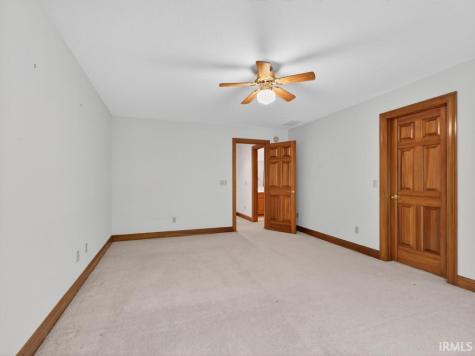 7384 E Lakewood Dr 92 Drive Roanoke IN 46783