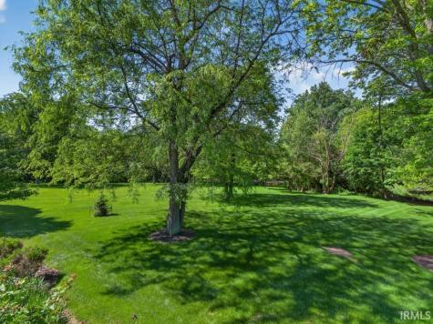 7384 E Lakewood Dr 92 Drive Roanoke IN 46783