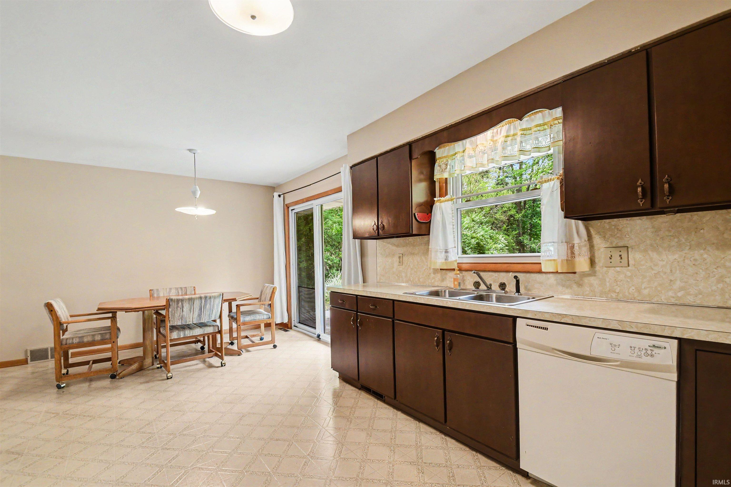 20861 Darden Road South Bend IN 46628