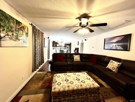1340 Breezy Creek Drive Evansville IN 47720