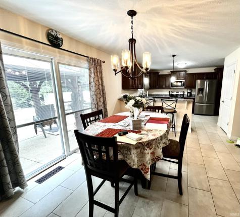 1340 Breezy Creek Drive Evansville IN 47720