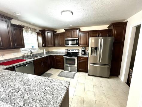 1340 Breezy Creek Drive Evansville IN 47720