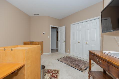 12902 Avalon Drive Evansville IN 47725