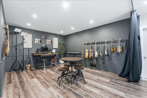 70468 County Road 143 Ligonier IN 46767