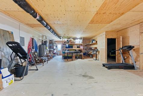 70468 County Road 143 Ligonier IN 46767