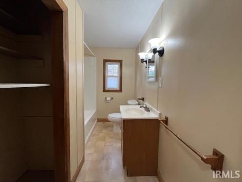 1712 Gruber Avenue Fort Wayne IN 46809