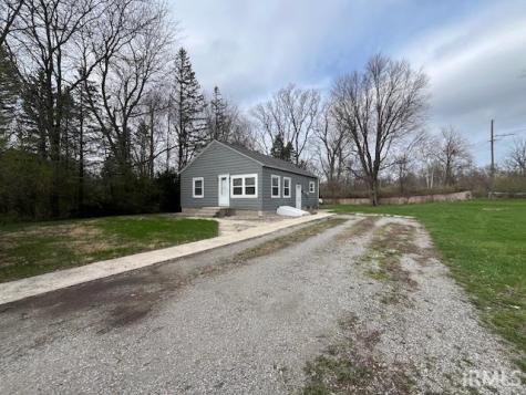 1712 Gruber Avenue Fort Wayne IN 46809