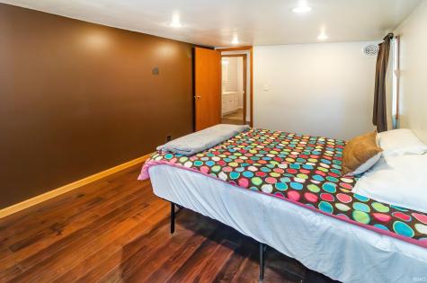 9952 E Mckinley Street Otwell IN 47564