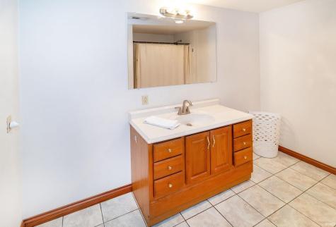 9952 E Mckinley Street Otwell IN 47564