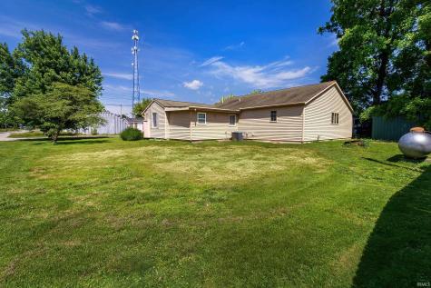 9952 E Mckinley Street Otwell IN 47564