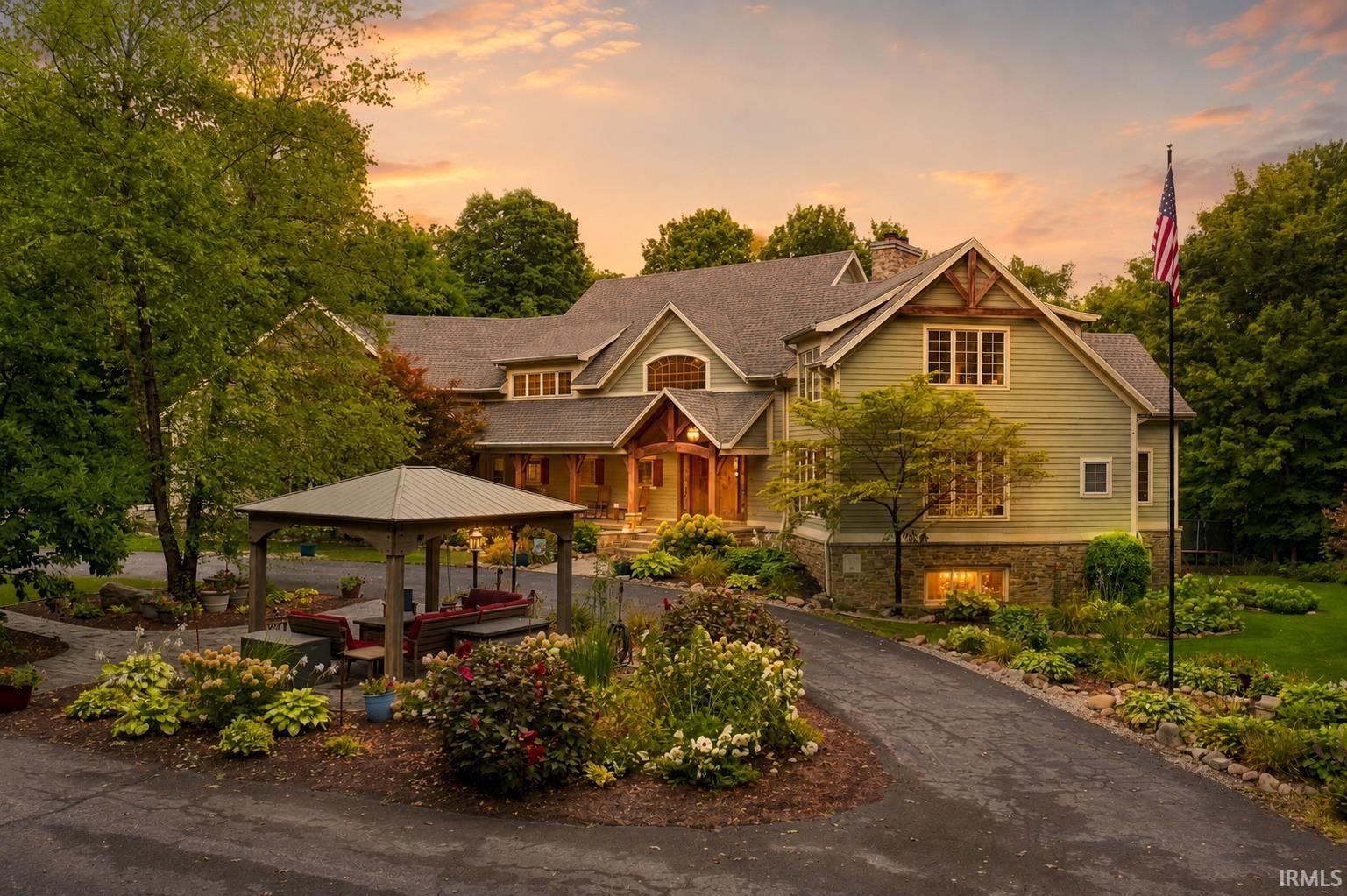2710 Pleasant Creek Drive Yorktown IN 47396