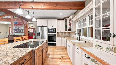 2710 Pleasant Creek Drive Yorktown IN 47396