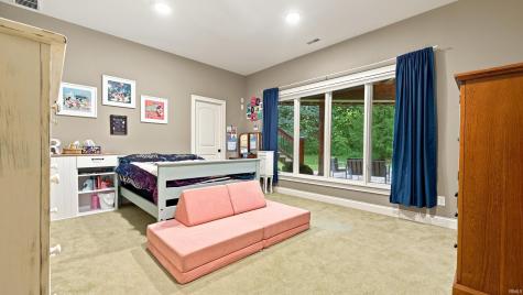 2710 Pleasant Creek Drive Yorktown IN 47396