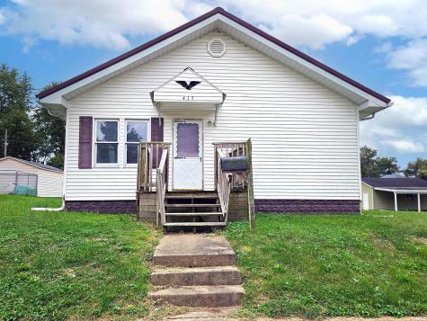 415 W 6th Street Bicknell IN 47512