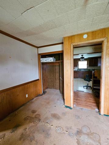 415 W 6th Street Bicknell IN 47512