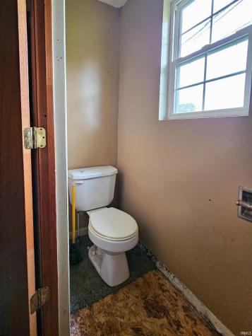 415 W 6th Street Bicknell IN 47512