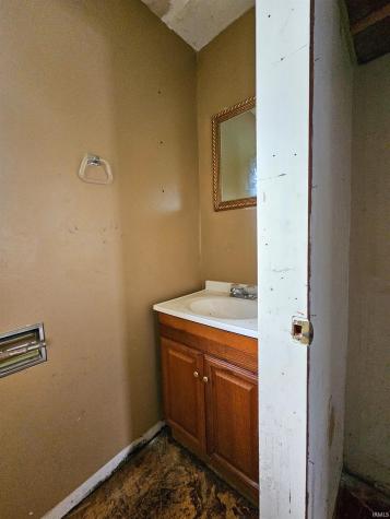 415 W 6th Street Bicknell IN 47512