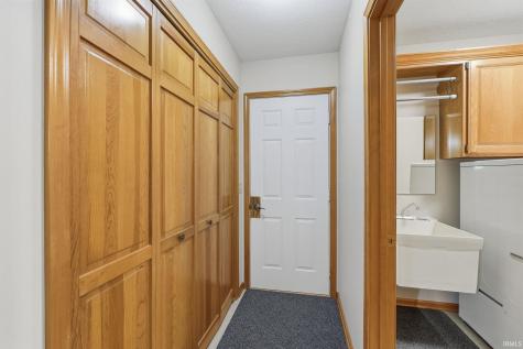 11812 Eagle Lake Court Fort Wayne IN 46814
