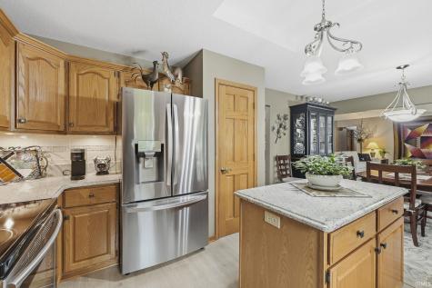 11812 Eagle Lake Court Fort Wayne IN 46814