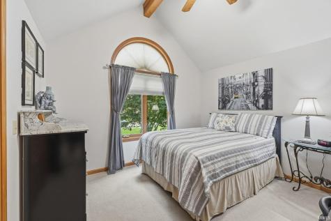11812 Eagle Lake Court Fort Wayne IN 46814