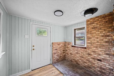 3935 E Parses Road Monticello IN 47960