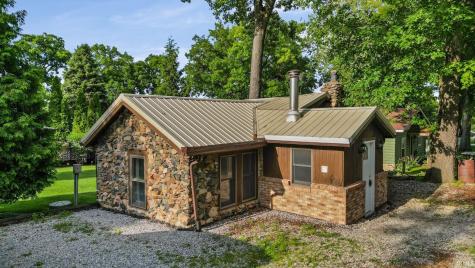 3935 E Parses Road Monticello IN 47960