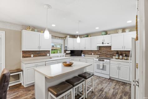 6815 Mapleton Drive Fort Wayne IN 46845