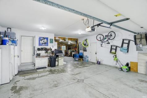 6815 Mapleton Drive Fort Wayne IN 46845