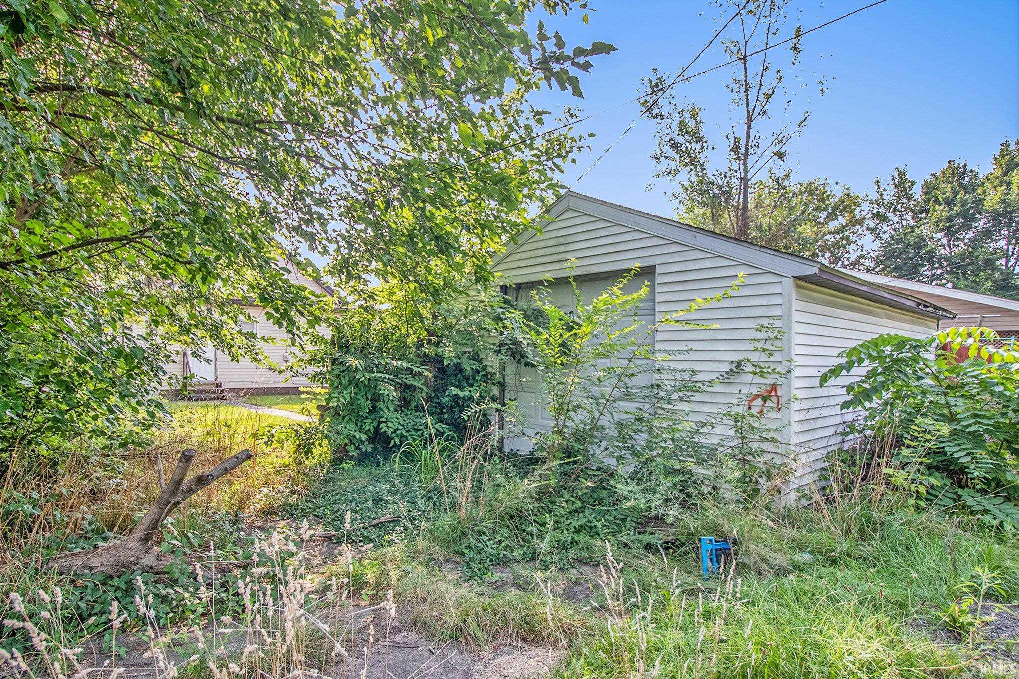 819 Pulaski Street South Bend IN 46619