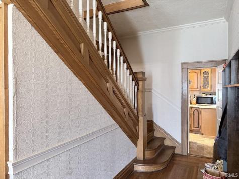 402 N High Street Hartford City IN 47348