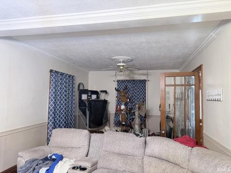 402 N High Street Hartford City IN 47348