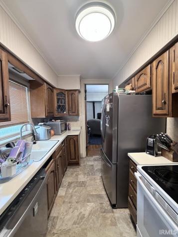 402 N High Street Hartford City IN 47348