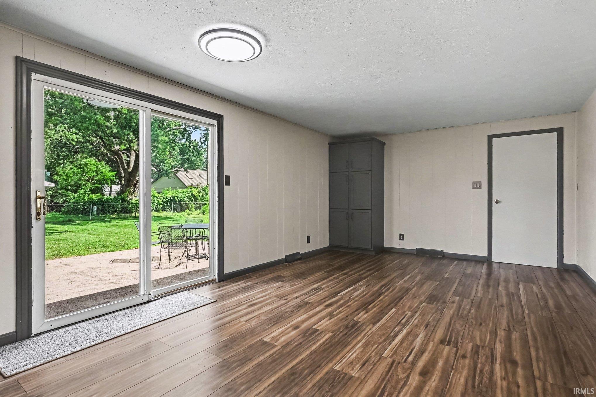 56476 Hoosier Avenue Mishawaka IN 46545