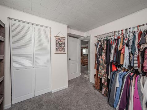 1013 Cross Gate Drive Evansville IN 47710