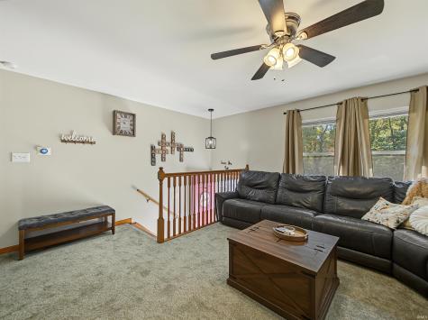1013 Cross Gate Drive Evansville IN 47710