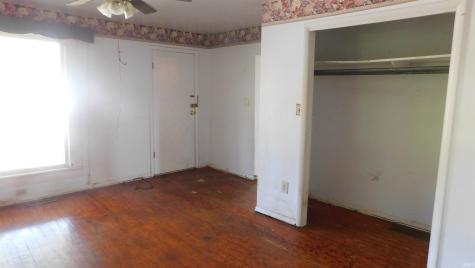 306 W Poplar Street Salem IN 47167