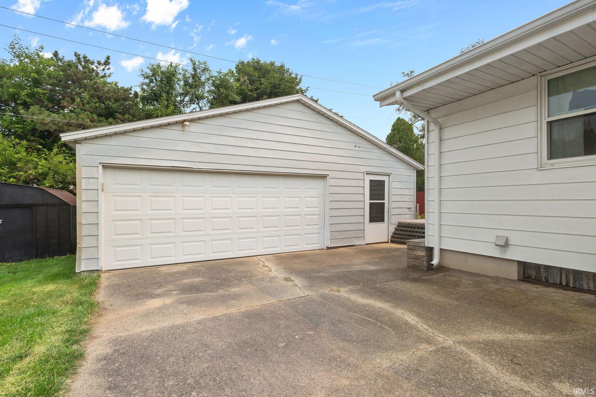 412 E Edgar Avenue Mishawaka IN 46545