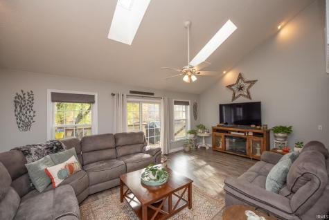 11511 W Tecumseh Bend Road Brookston IN 47923
