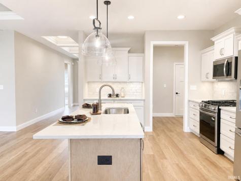 889 Ravenstone Drive Lafayette IN 47909