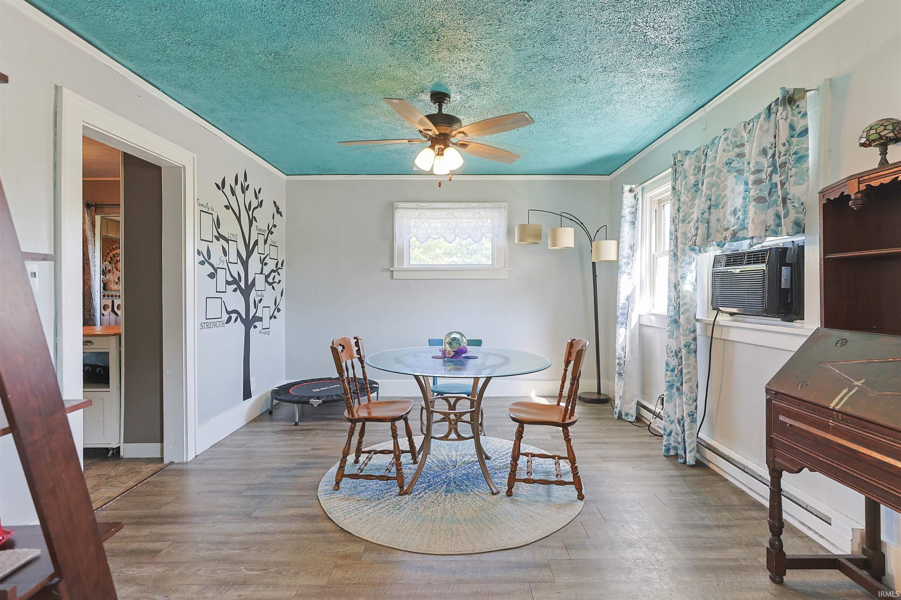 946 S 27th Street South Bend IN 46615