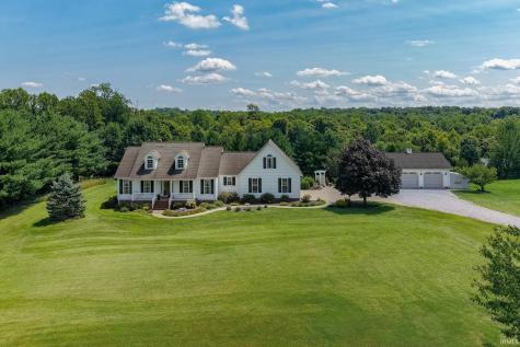 4810 S 50 E Huntingburg IN 47542