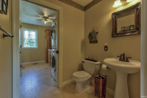 4810 S 50 E Huntingburg IN 47542