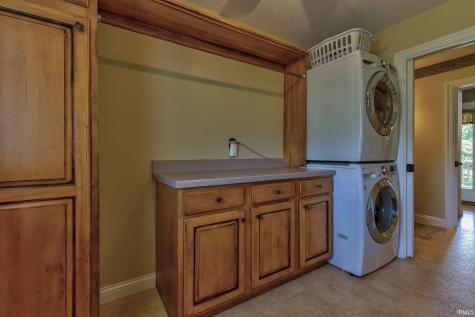 4810 S 50 E Huntingburg IN 47542