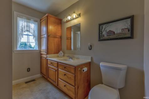 4810 S 50 E Huntingburg IN 47542
