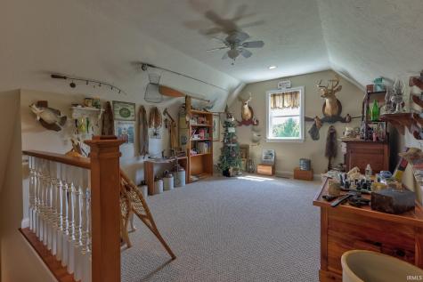 4810 S 50 E Huntingburg IN 47542