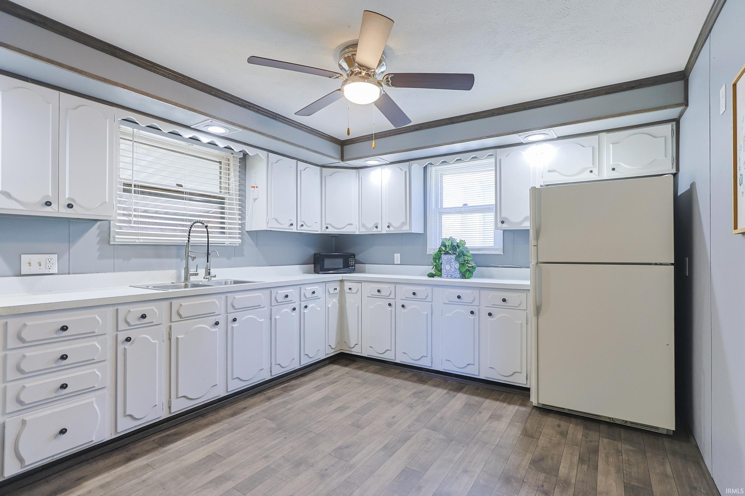 1614 Longley Avenue South Bend IN 46628