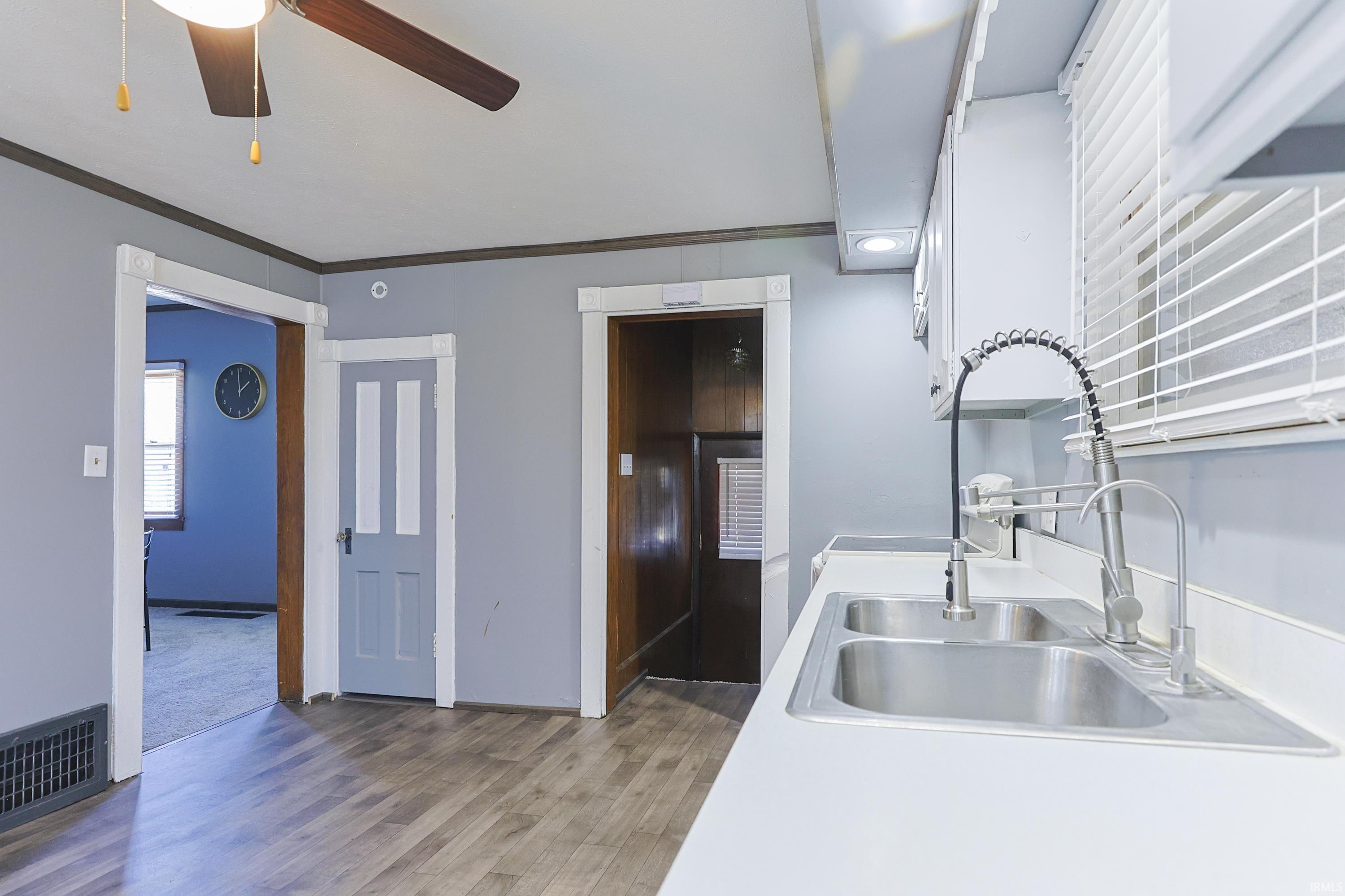 1614 Longley Avenue South Bend IN 46628