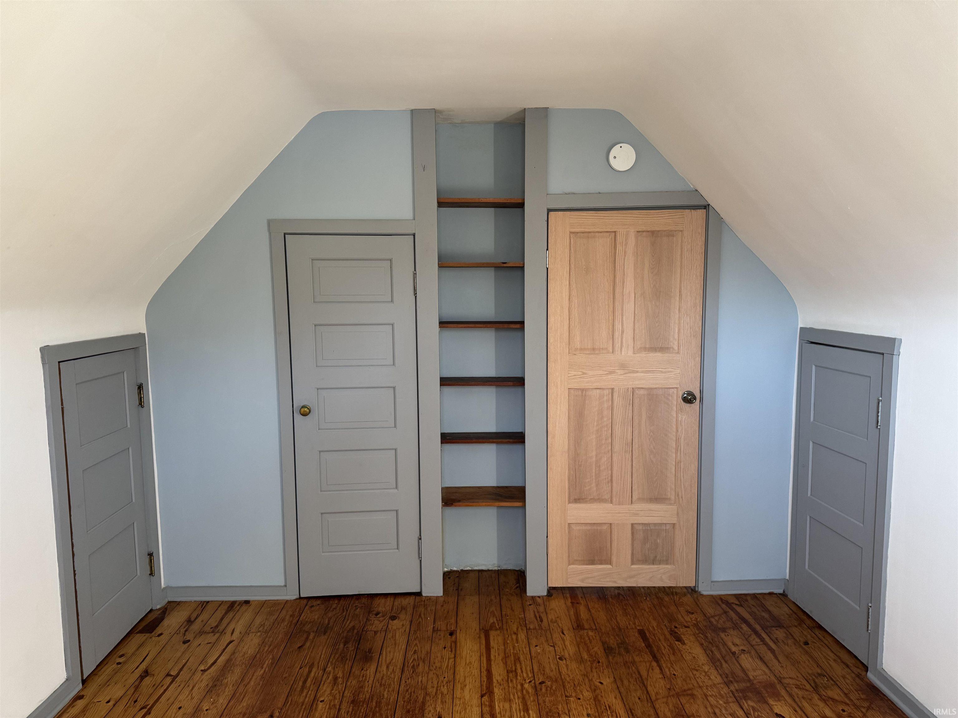 1614 Longley Avenue South Bend IN 46628