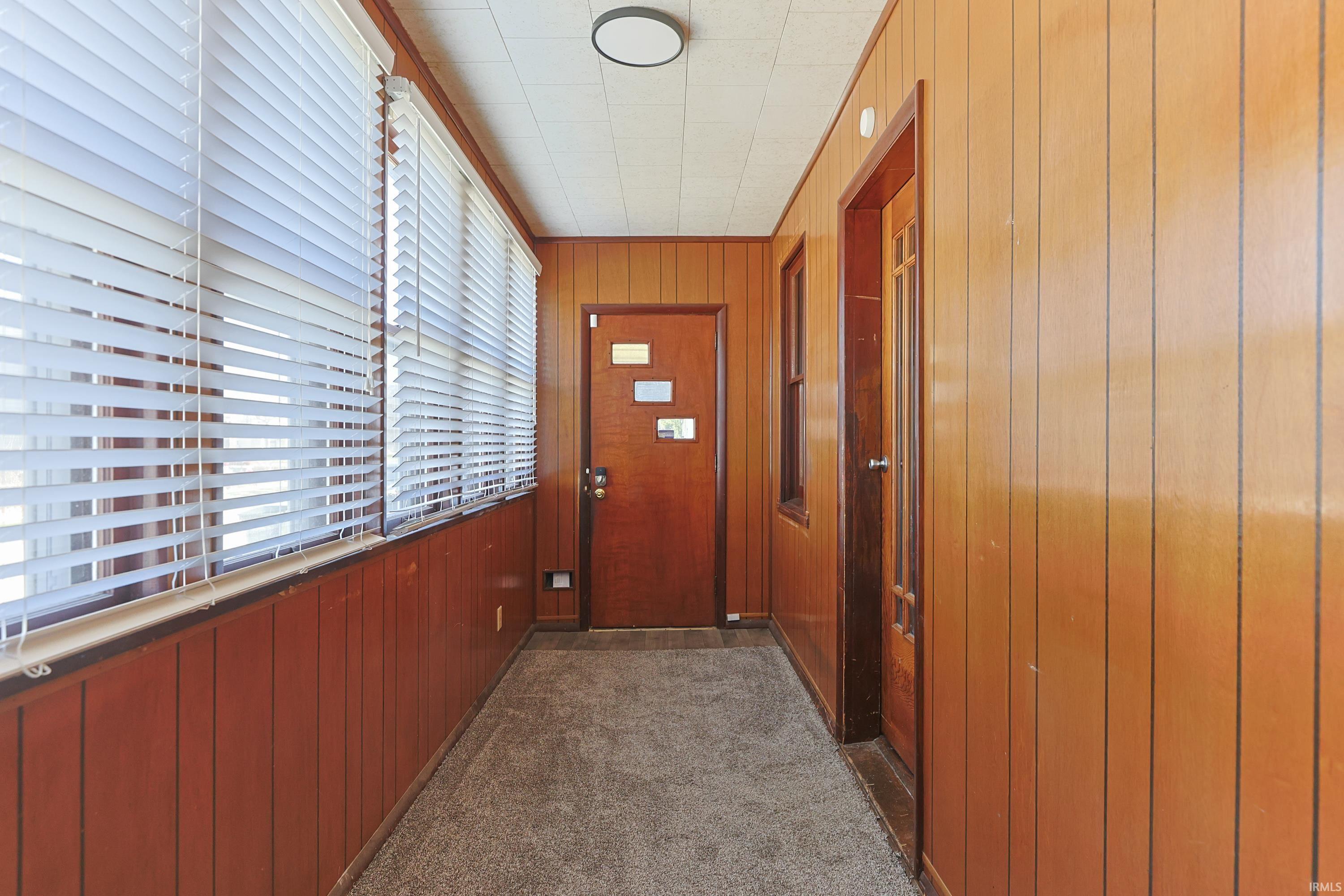 1614 Longley Avenue South Bend IN 46628