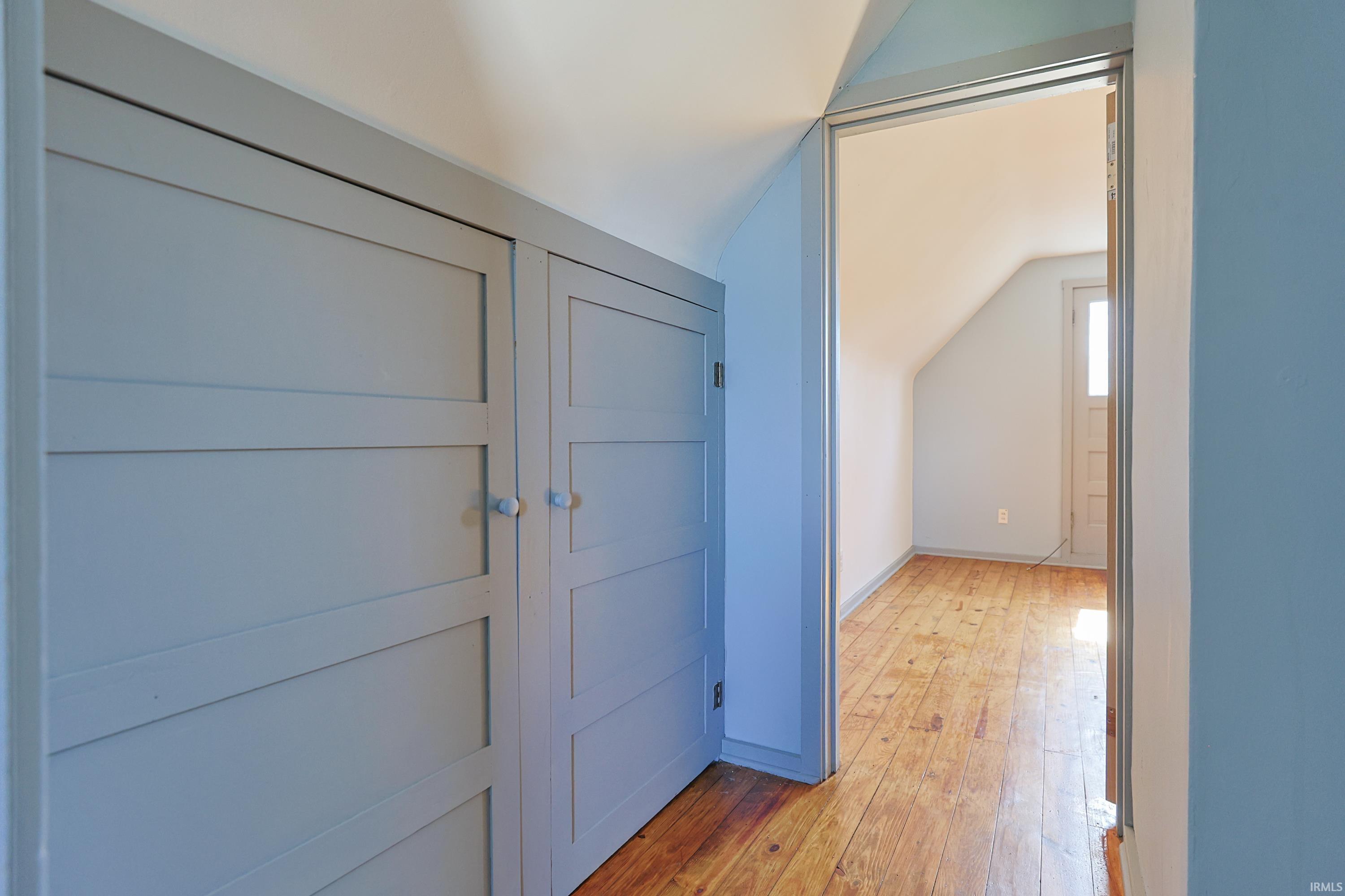 1614 Longley Avenue South Bend IN 46628